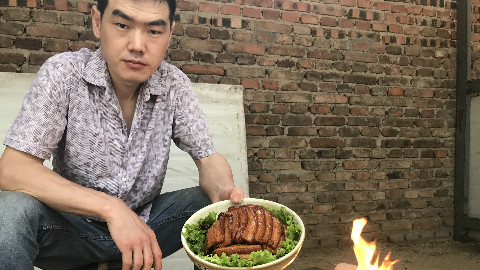 9块钱一斤的猪肉,看见就嘴馋!这个做法不油腻,好吃还简单